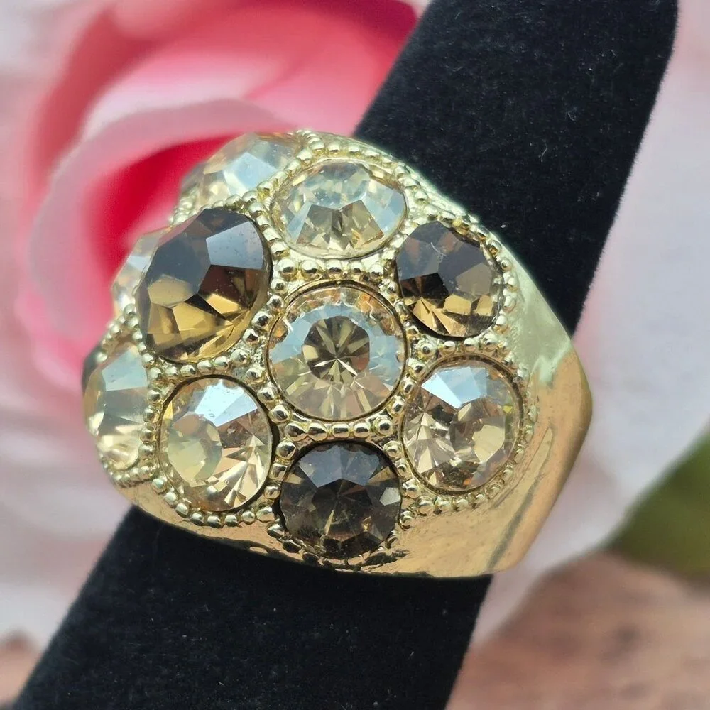 Gold Tone & Crystal Statement Cocktail Ring Fashion Bling Size 7 Mint